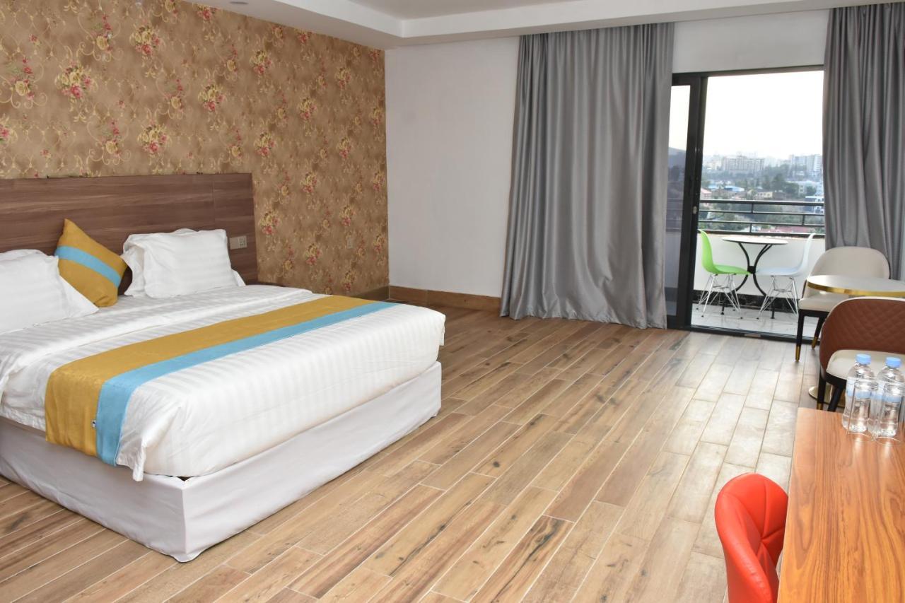 Centric Hotel Kigali Buitenkant foto