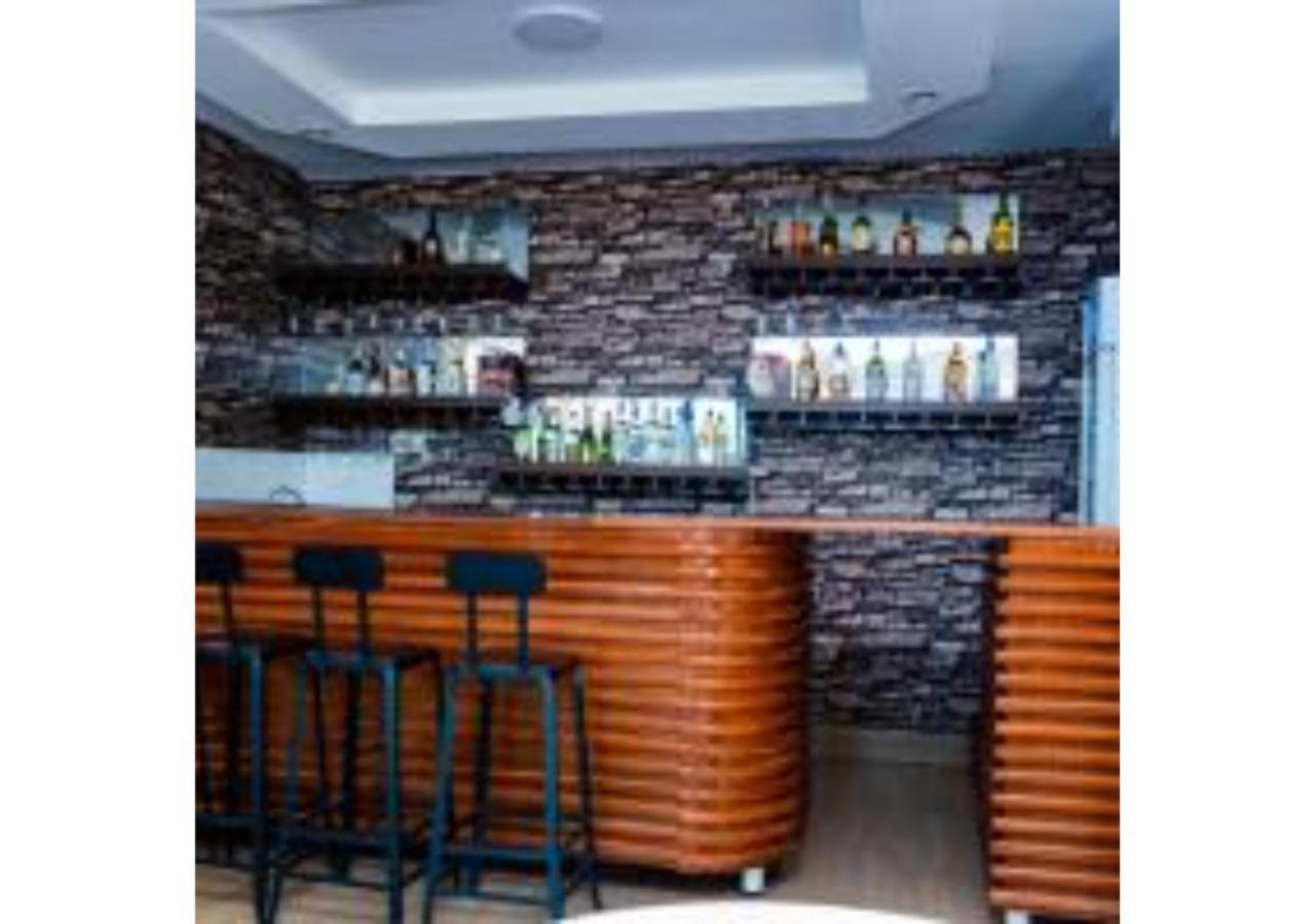 Centric Hotel Kigali Buitenkant foto